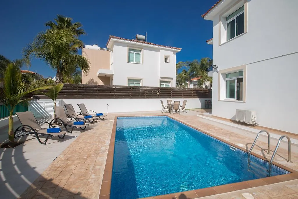 Halle Villa Protaras 0*,